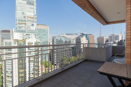 Apartamento para alugar com 240m², 3 quartos e 2 vagas Apartamento para alugar com 240m², 3 quartos e 2 vagasVaranda da Sala