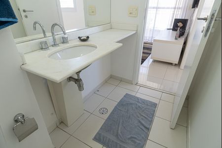 Apartamento para alugar com 240m², 3 quartos e 2 vagas Apartamento para alugar com 240m², 3 quartos e 2 vagasLavabo