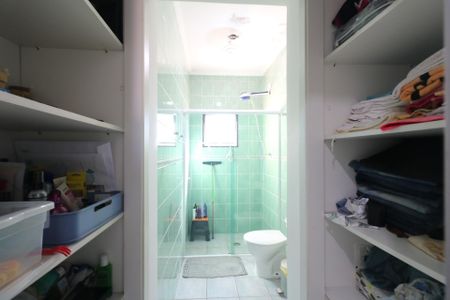 Apartamento à venda com 105m², 2 quartos e 1 vaga Apartamento à venda com 105m², 2 quartos e 1 vagaBanheiro da Suíte