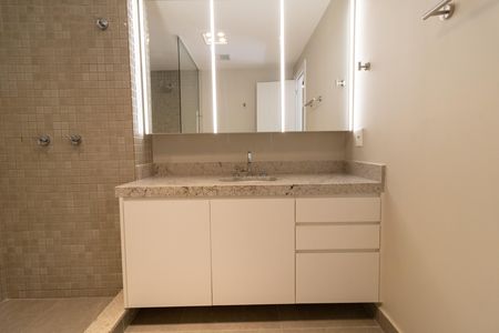 Apartamento à venda com 100m², 3 quartos e 2 vagasBanheiro da Suíte