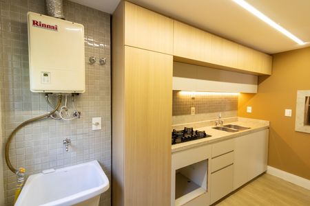 Cozinha de apartamento à venda com 3 quartos, 100m² em Menino Deus, Porto Alegre