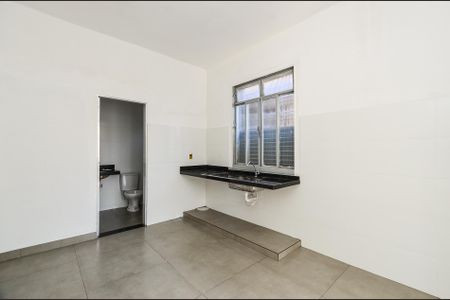 Cozinha de kitnet/studio para alugar com 2 quartos, 40m² em Santa Efigênia, Belo Horizonte