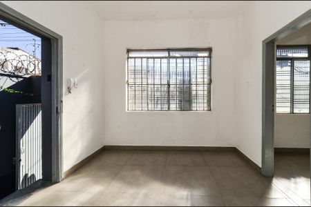 Sala de kitnet/studio para alugar com 2 quartos, 40m² em Santa Efigênia, Belo Horizonte