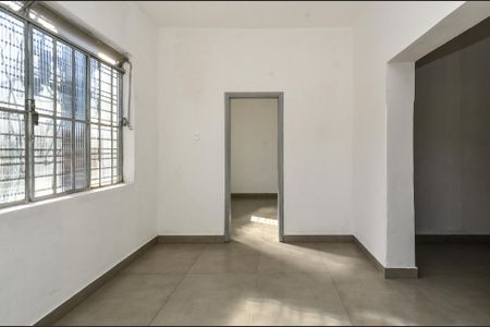 Sala de kitnet/studio para alugar com 2 quartos, 40m² em Santa Efigênia, Belo Horizonte