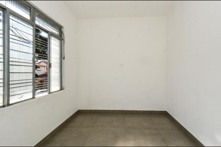 Quarto 1 de kitnet/studio para alugar com 2 quartos, 40m² em Santa Efigênia, Belo Horizonte