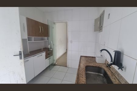 Casa de condomínio à venda com 300m², 4 quartos e 5 vagas Casa de condomínio à venda com 300m², 4 quartos e 5 vagasCozinha
