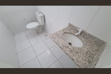 Casa de condomínio à venda com 300m², 4 quartos e 5 vagas Casa de condomínio à venda com 300m², 4 quartos e 5 vagasBanheiro