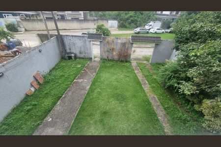 Casa de condomínio à venda com 300m², 4 quartos e 5 vagas Casa de condomínio à venda com 300m², 4 quartos e 5 vagasÁrea externa