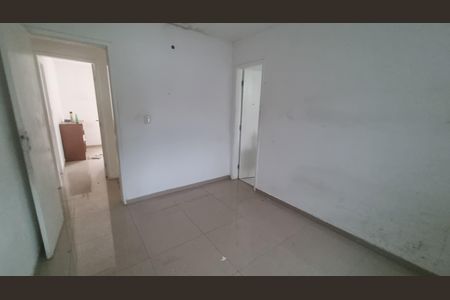 Casa de condomínio à venda com 300m², 4 quartos e 5 vagas Casa de condomínio à venda com 300m², 4 quartos e 5 vagasQuarto