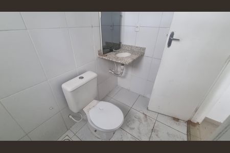 Casa de condomínio à venda com 300m², 4 quartos e 5 vagas Casa de condomínio à venda com 300m², 4 quartos e 5 vagasBanheiro