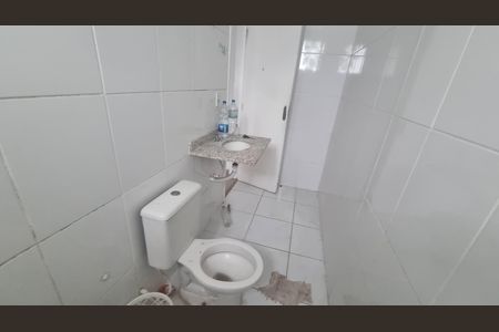 Casa de condomínio à venda com 300m², 4 quartos e 5 vagas Casa de condomínio à venda com 300m², 4 quartos e 5 vagasBanheiro