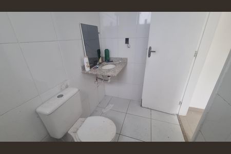 Casa de condomínio à venda com 300m², 4 quartos e 5 vagas Casa de condomínio à venda com 300m², 4 quartos e 5 vagasBanheiro