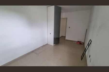 Casa de condomínio à venda com 300m², 4 quartos e 5 vagas Casa de condomínio à venda com 300m², 4 quartos e 5 vagasQuarto