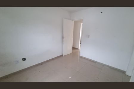 Casa de condomínio à venda com 300m², 4 quartos e 5 vagas Casa de condomínio à venda com 300m², 4 quartos e 5 vagasQuarto