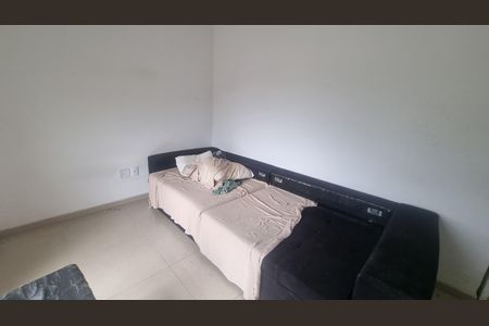 Casa de condomínio à venda com 300m², 4 quartos e 5 vagas Casa de condomínio à venda com 300m², 4 quartos e 5 vagasQuarto