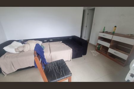 Casa de condomínio à venda com 300m², 4 quartos e 5 vagas Casa de condomínio à venda com 300m², 4 quartos e 5 vagasQuarto