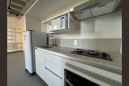 Cozinha de apartamento para alugar com 1 quarto, 34m² em Pantanal, Florianópolis