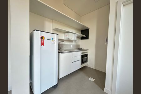 Cozinha  de apartamento para alugar com 1 quarto, 34m² em Pantanal, Florianópolis
