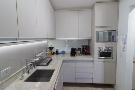 Apartamento à venda com 52m², 2 quartos e 1 vagaCozinha e Área de Serviço