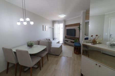 Sala de apartamento à venda com 2 quartos, 52m² em Padroeira, Osasco