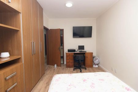 Casa à venda com 360m², 3 quartos e 5 vagas Casa à venda com 360m², 3 quartos e 5 vagasQuarto Suíte 2