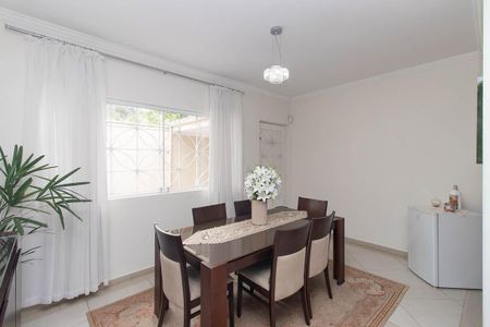Casa à venda com 360m², 3 quartos e 5 vagas Casa à venda com 360m², 3 quartos e 5 vagasSala de Jantar