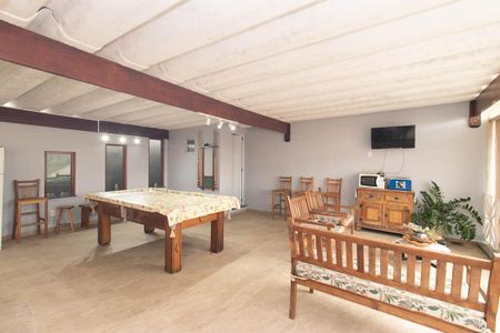 Casa à venda com 360m², 3 quartos e 5 vagas Casa à venda com 360m², 3 quartos e 5 vagasÁrea gourmet