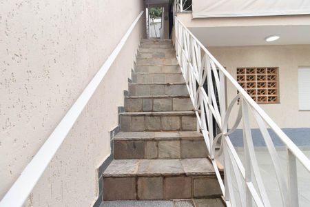 Casa à venda com 360m², 3 quartos e 5 vagas Casa à venda com 360m², 3 quartos e 5 vagasEscada externa