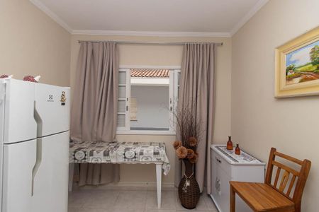 Casa à venda com 360m², 3 quartos e 5 vagas Casa à venda com 360m², 3 quartos e 5 vagasDespensa