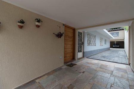 Casa à venda com 360m², 3 quartos e 5 vagas Casa à venda com 360m², 3 quartos e 5 vagasHall de entrada