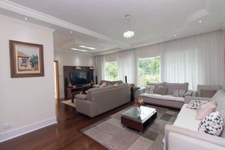 Casa à venda com 360m², 3 quartos e 5 vagas Casa à venda com 360m², 3 quartos e 5 vagasSala