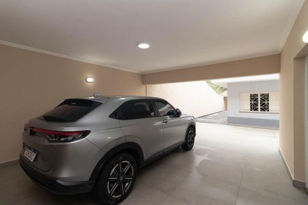 Casa à venda com 360m², 3 quartos e 5 vagas Casa à venda com 360m², 3 quartos e 5 vagasGaragem