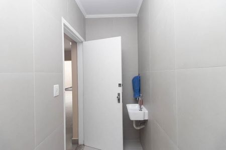 Casa à venda com 360m², 3 quartos e 5 vagas Casa à venda com 360m², 3 quartos e 5 vagasLavabo 2