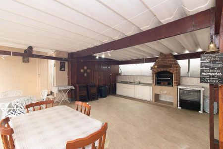 Casa à venda com 360m², 3 quartos e 5 vagas Casa à venda com 360m², 3 quartos e 5 vagasÁrea gourmet