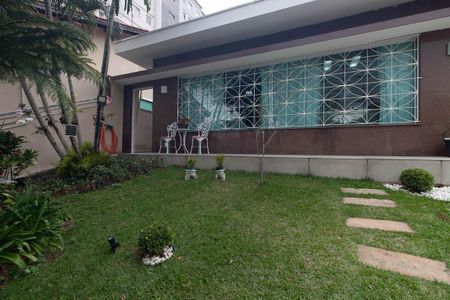 Casa à venda com 360m², 3 quartos e 5 vagas Casa à venda com 360m², 3 quartos e 5 vagasJardim