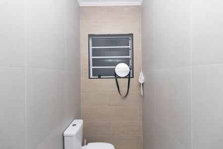 Casa à venda com 360m², 3 quartos e 5 vagas Casa à venda com 360m², 3 quartos e 5 vagasLavabo 2