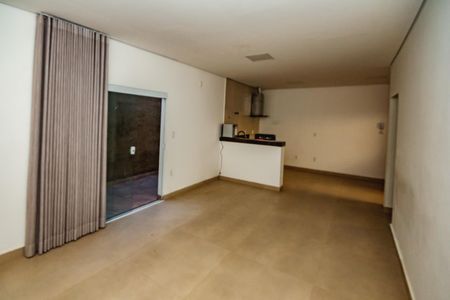 Casa para alugar com 2 quartos, 100m² em Itapoã, Belo Horizonte