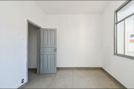 Quarto 1 de kitnet/studio para alugar com 2 quartos, 38m² em Santa Efigênia, Belo Horizonte