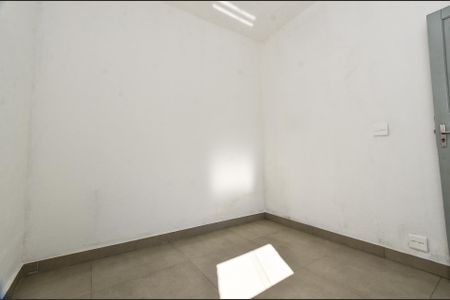 Quarto 2 de kitnet/studio para alugar com 2 quartos, 38m² em Santa Efigênia, Belo Horizonte