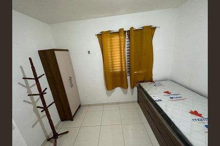 Quarto de apartamento para alugar com 2 quartos, 60m² em Parque Jose Alexandre, Carapicuíba