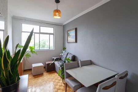 Sala de apartamento para alugar com 2 quartos, 56m² em Manacás, Belo Horizonte