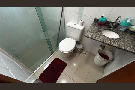 Apartamento à venda com 104m², 2 quartos e 1 vaga Apartamento à venda com 104m², 2 quartos e 1 vagaBanheiro