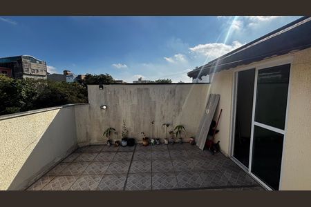 Apartamento à venda com 104m², 2 quartos e 1 vaga Apartamento à venda com 104m², 2 quartos e 1 vagaCobertura