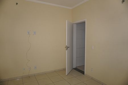 Quarto de casa para alugar com 1 quarto, 32m² em Jardim Santa Tereza Novo, Embu das Artes