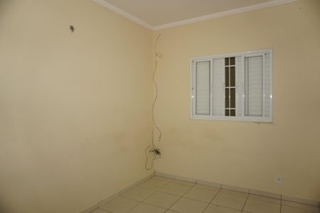 Casa para alugar com 32m², 1 quarto e sem vagaQuarto