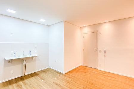 Apartamento à venda com 42m², 2 quartos e sem vagaSala /cozinha