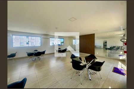 Apartamento para alugar com 38m², 2 quartos e sem vagaÁrea comum - Salão de festas