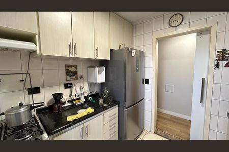 Apartamento à venda com 52m², 2 quartos e 1 vaga Apartamento à venda com 52m², 2 quartos e 1 vagaCozinha