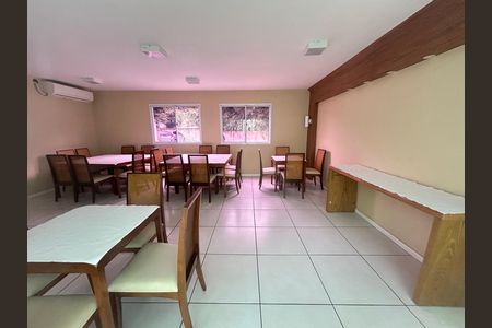 Apartamento para alugar com 75m², 2 quartos e 1 vagaÁrea comum - Salão de festas