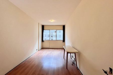 Sala  de apartamento para alugar com 1 quarto, 48m² em Copacabana, Rio de Janeiro
